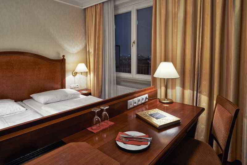 Select Hotel Prinz Eugen Wien Экстерьер фото